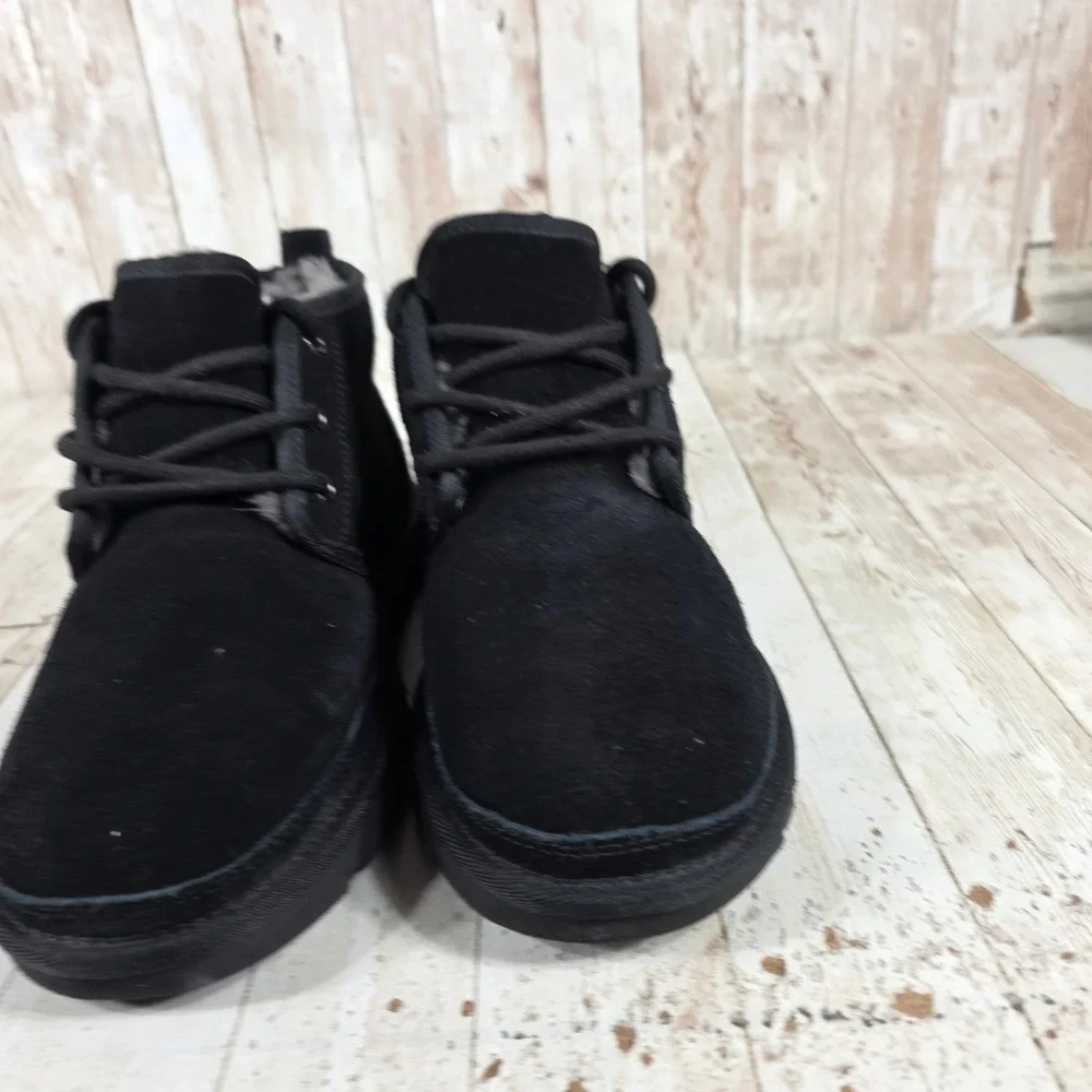 UGG Neumel Black Suede Lace Up Chukka‎ Boots 3236 Womens 7